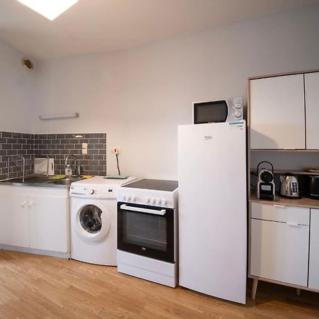 Grand Studio ✰ 35M² ✰ Centre ✰ 4Pers/2Lits ✰ Cuisine ✰ Wifi Cande Exterior photo