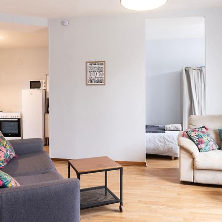 Grand Studio ✰ 35M² ✰ Centre ✰ 4Pers/2Lits ✰ Cuisine ✰ Wifi Cande Exterior photo