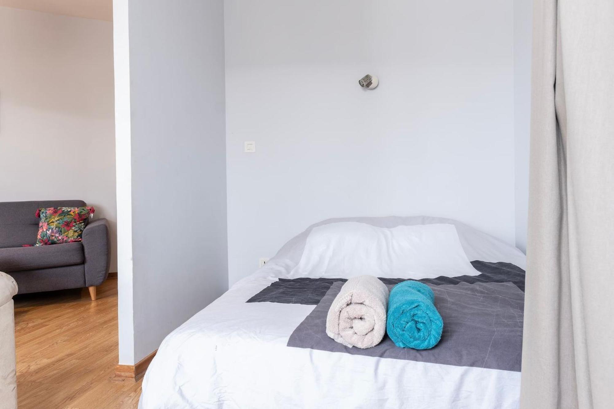 Grand Studio ✰ 35M² ✰ Centre ✰ 4Pers/2Lits ✰ Cuisine ✰ Wifi Cande Exterior photo